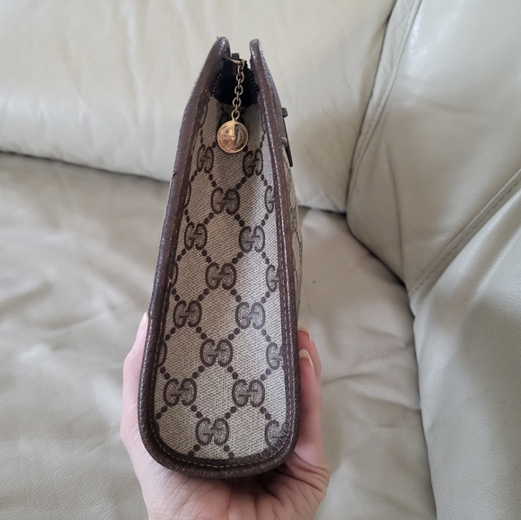 Vintage Gucci clutch - Picture 3 of 16